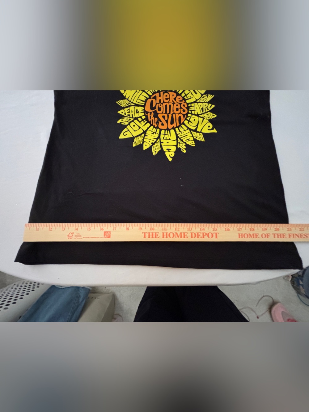 Here Comes the Sun Black Graphic Tee Women’s Size Large New with Tags - Picture 9 of 10